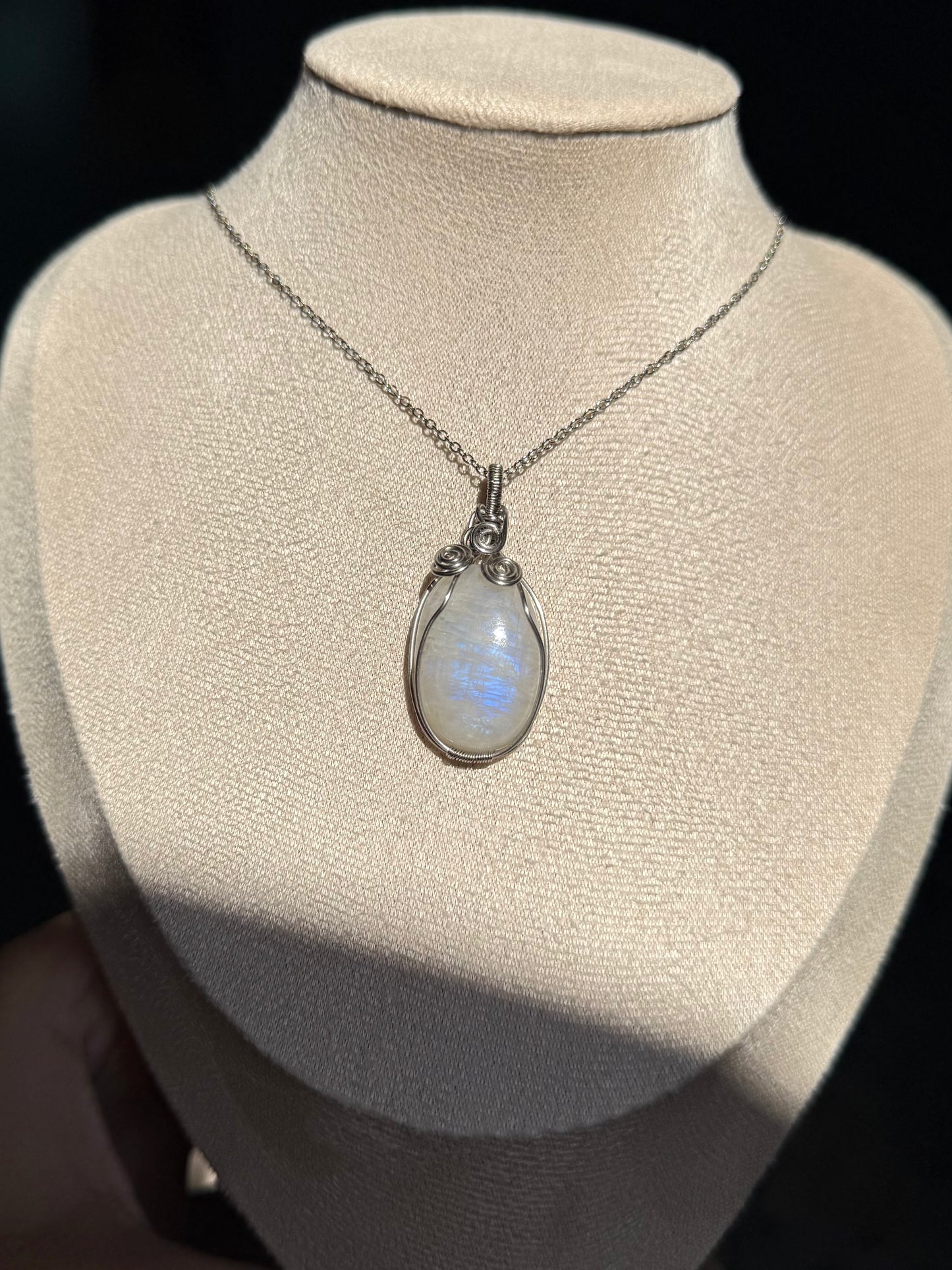 Collana Labradorite Bianca "Clair de Lune" di P.J. de Loutherbourg