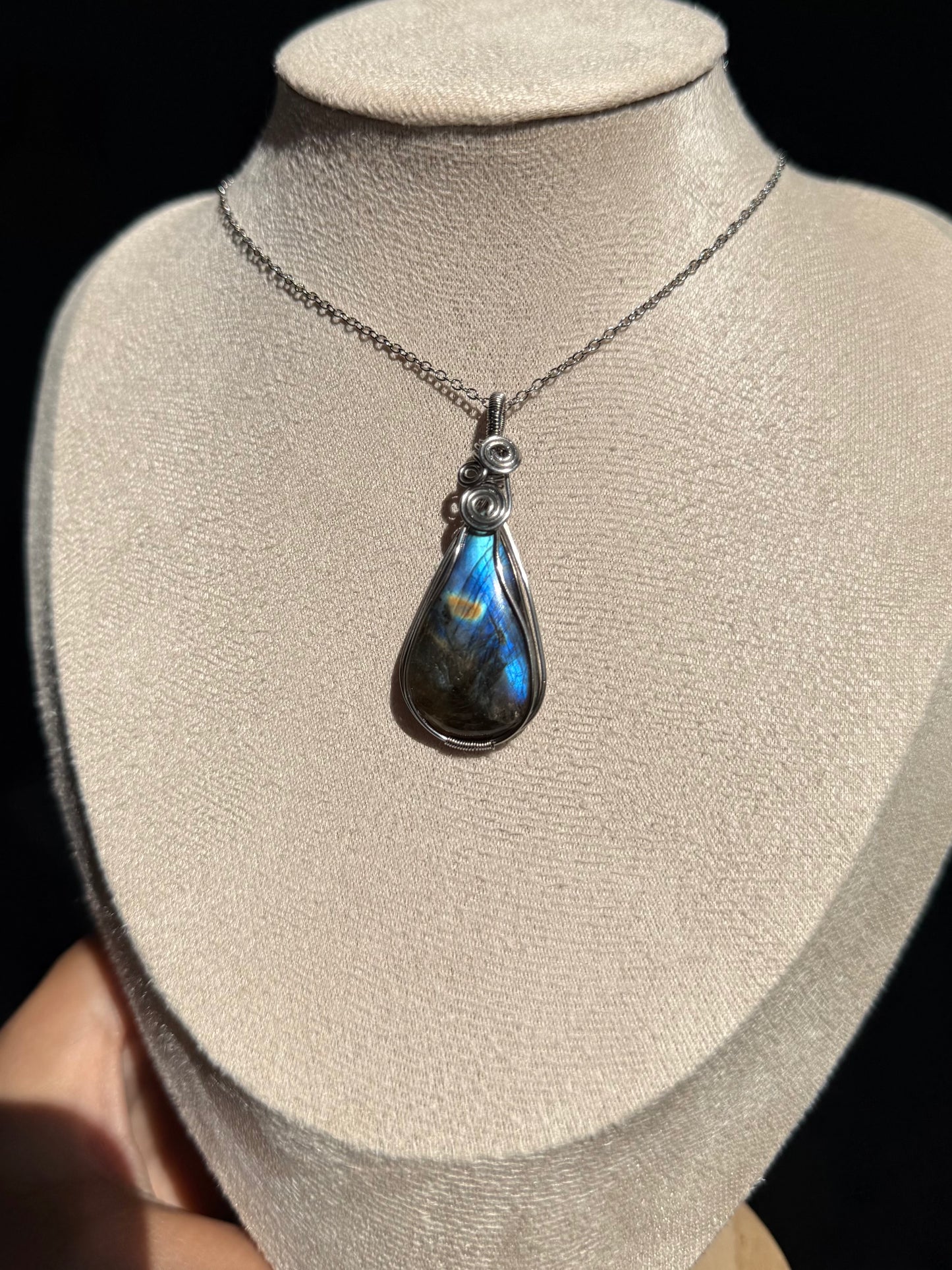 Collana Labradorite "Notte Stellata" di Van Gogh