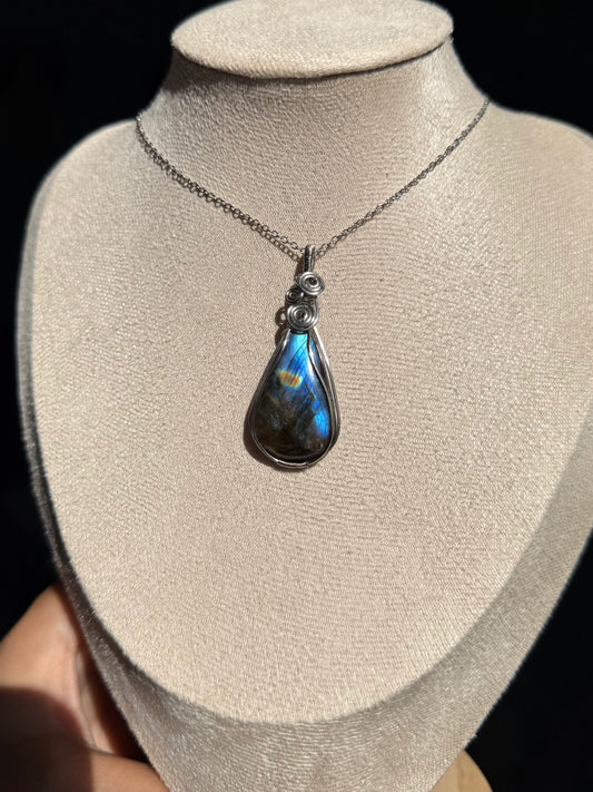 Collana Labradorite "Notte Stellata" di Van Gogh